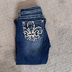 Miss Me Signature Cuffed Capri Size 28